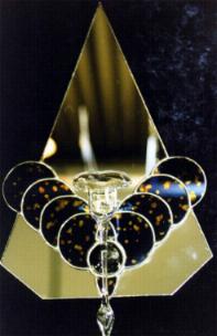 Dreieck mit Stielkerze